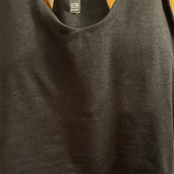 Black Vuori Racerback Tank Top size large. - Picture 4 of 11